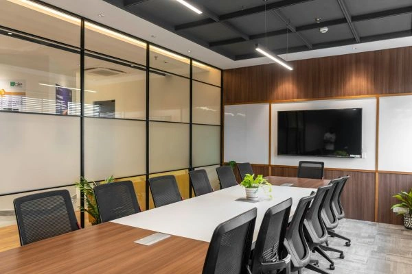 Conference and meeting tables
